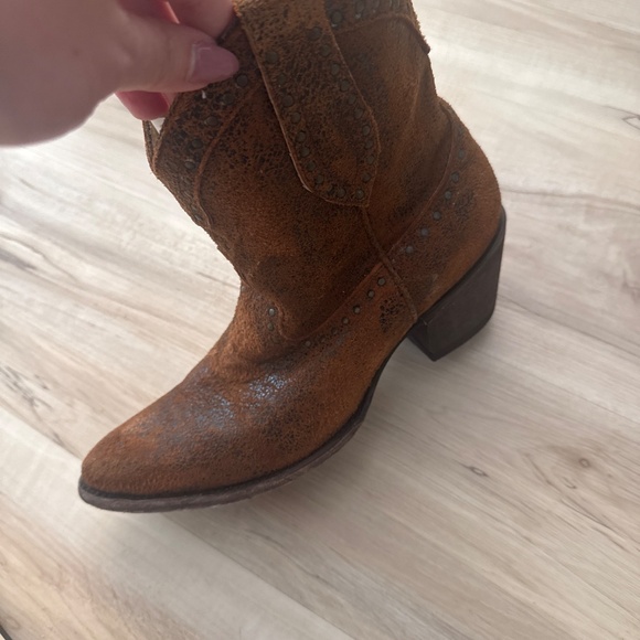 Idyllwind swagger bootie 7” - Picture 2 of 3